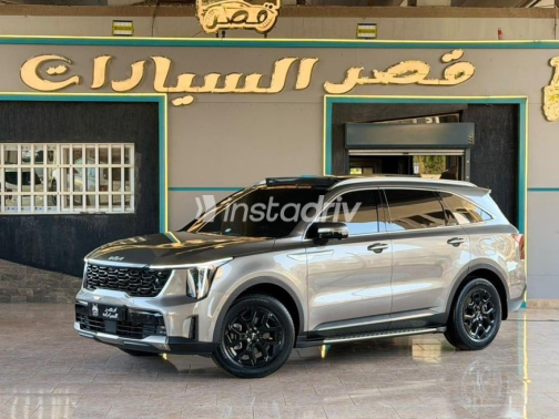 كيا سورينتو 2026 ذهبي أوتوماتيك مستعملة للبيع في القاهرة - 1
