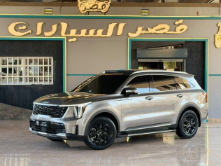 كيا سورينتو 2026 ذهبي أوتوماتيك مستعملة للبيع في القاهرة