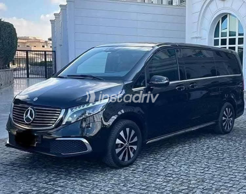Mercedes V 250 2023 Black Automatic Used for Sale in Greater Cairo ( Cairo + Giza) - 5