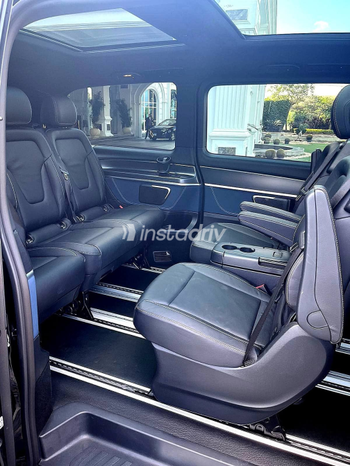 Mercedes V 250 2023 Black Automatic Used for Sale in Greater Cairo ( Cairo + Giza) - 8