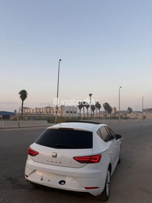 Seat Leon 2018 White Automatic Used for Sale in Banha - 3