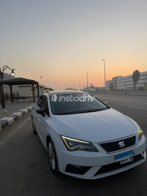 Seat Leon 2018 White Automatic Used for Sale in Banha - 8