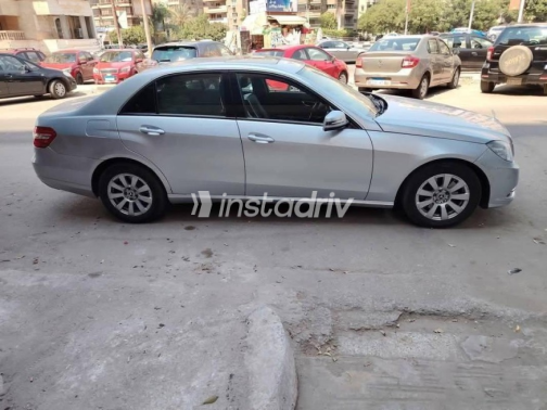 مرسيدس E 250 2010 فضي أوتوماتيك مستعملة للبيع في مصر الجديدة - 4