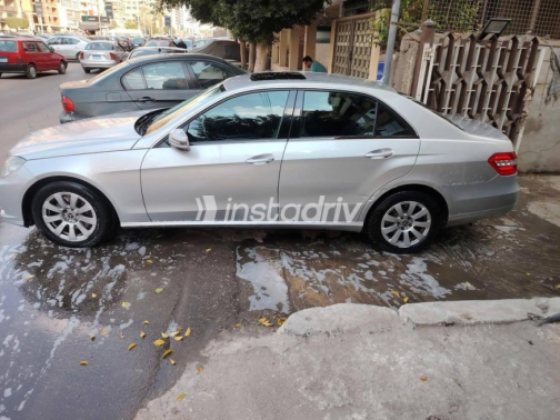 مرسيدس E 250 2010 فضي أوتوماتيك مستعملة للبيع في مصر الجديدة - 6