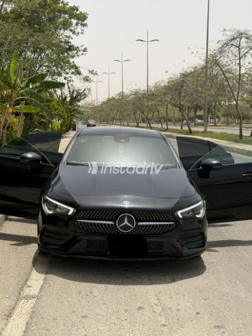 مرسيدس CLA 200 2023 أسود أوتوماتيك مستعملة للبيع في القاهرة - 4