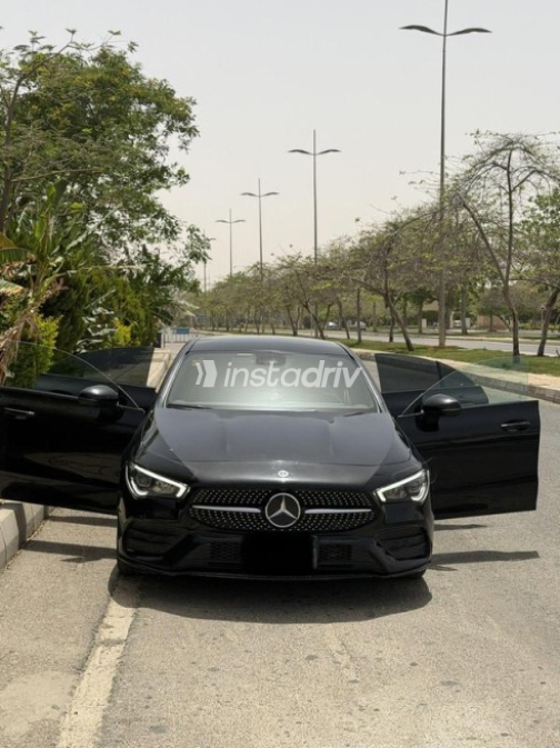 مرسيدس CLA 200 2023 أسود أوتوماتيك مستعملة للبيع في القاهرة - 9