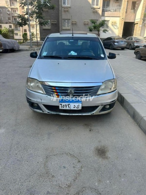 Renault Logan 2011 Silver Manual Used for Sale in Giza - 1