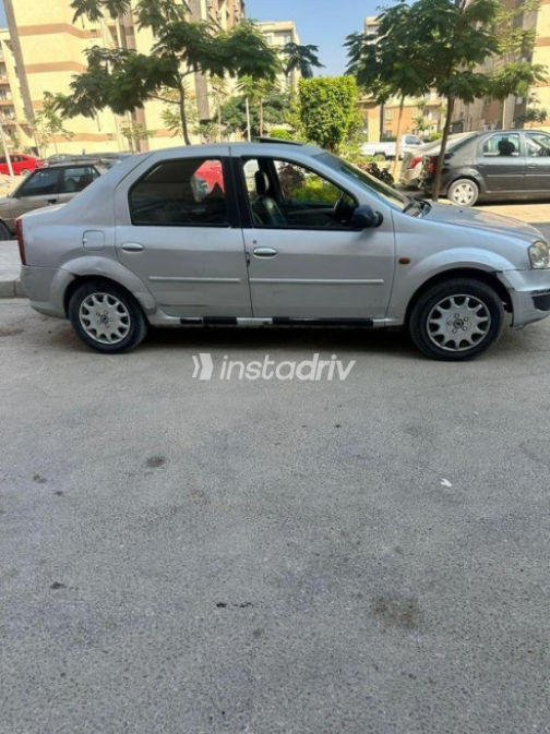 Renault Logan 2011 Silver Manual Used for Sale in Giza - 2