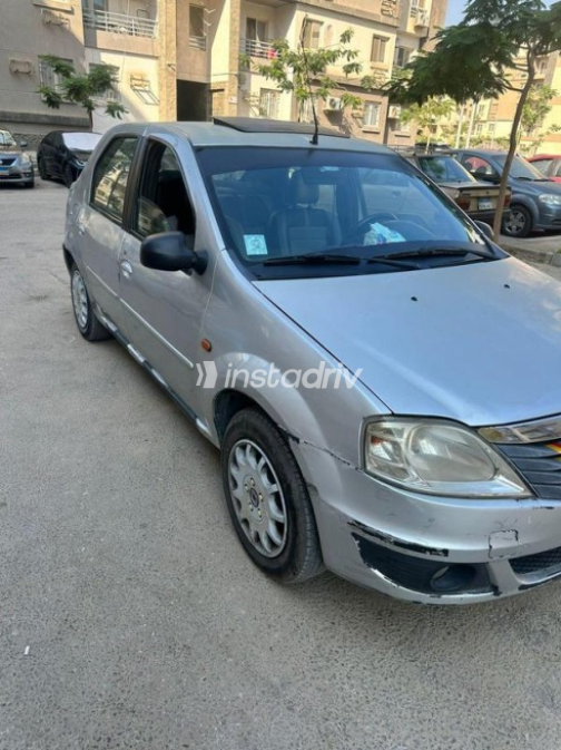 Renault Logan 2011 Silver Manual Used for Sale in Giza - 3