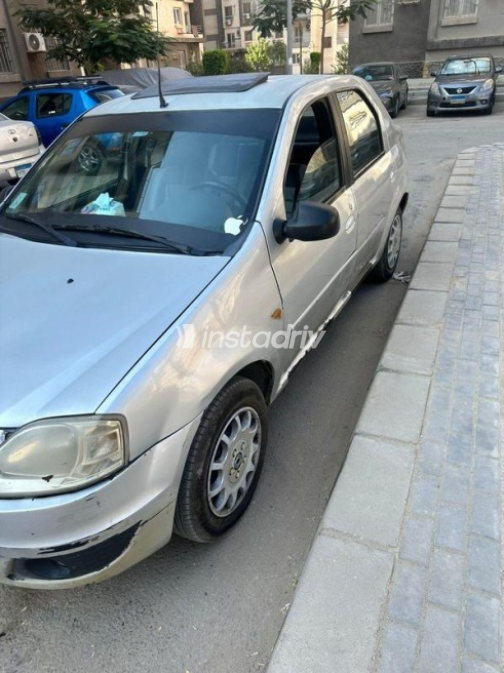 Renault Logan 2011 Silver Manual Used for Sale in Giza - 4