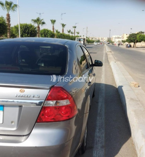 شيفروليه افيو 2015 رمادي غامق أوتوماتيك مستعملة للبيع في مدينة بدر - 6