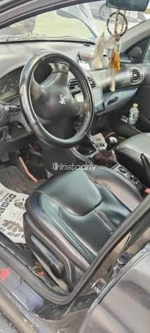 Peugeot 206 2001 Black Manual Used for Sale in Cairo - 3