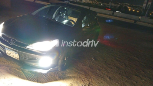 Peugeot 206 2001 Black Manual Used for Sale in Cairo - 7