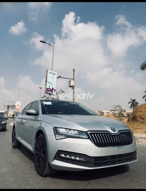 Skoda Superb 2022 Silver Automatic Used for Sale in Greater Cairo ( Cairo + Giza) - 2