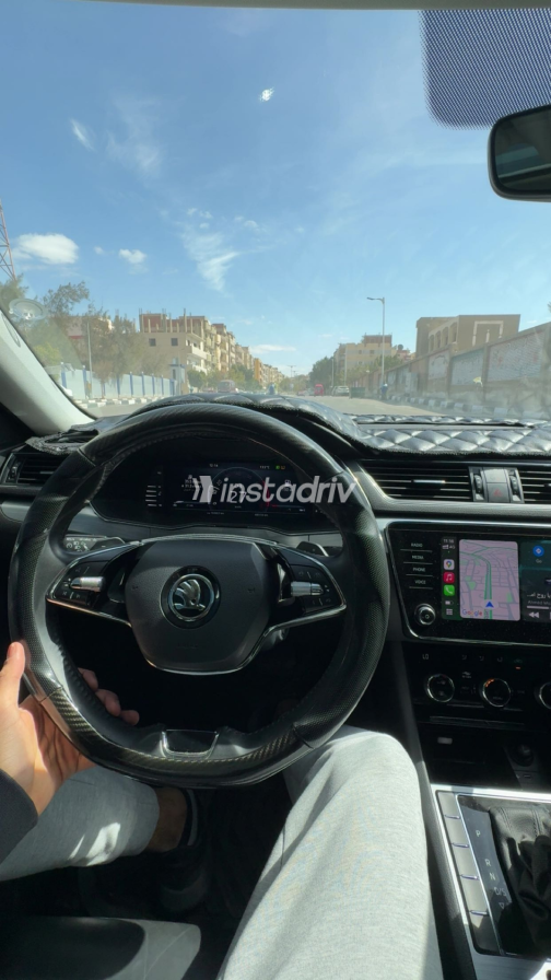 Skoda Superb 2022 Silver Automatic Used for Sale in Greater Cairo ( Cairo + Giza) - 8