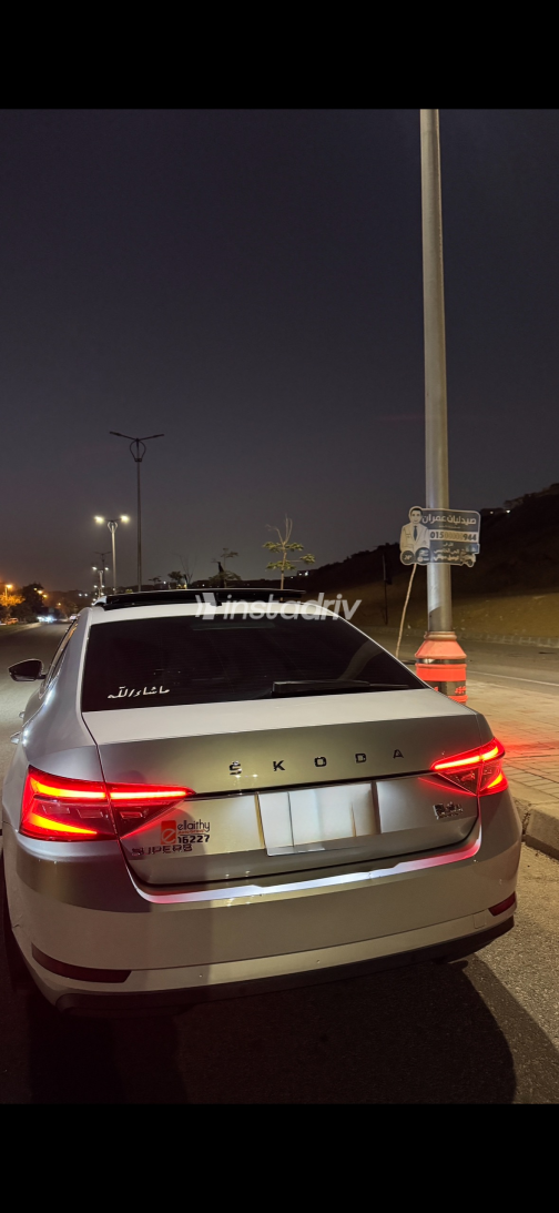 Skoda Superb 2022 Silver Automatic Used for Sale in Greater Cairo ( Cairo + Giza) - 9