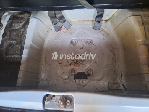 Chevrolet Spark 2012 White Manual Used for Sale in Greater Cairo ( Cairo + Giza) - 5