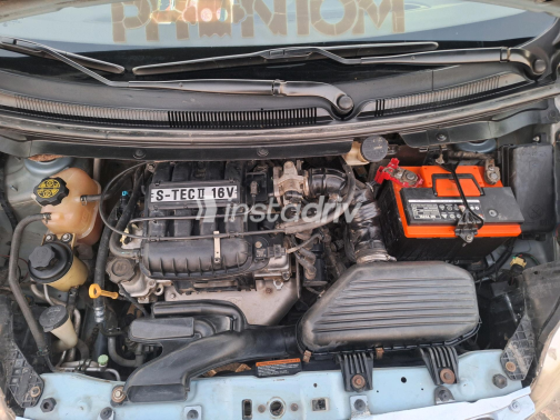 Chevrolet Spark 2012 White Manual Used for Sale in Greater Cairo ( Cairo + Giza) - 7