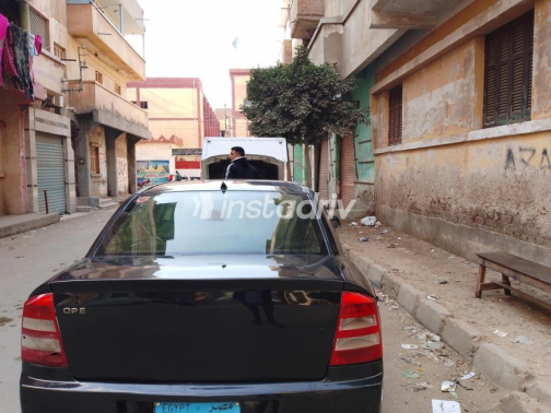 Opel Astra 2005 Black Automatic Used for Sale in Tanta - 7