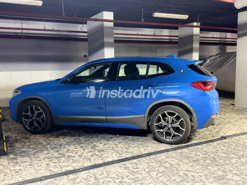 بي ام دبليو X2 2019 أزرق غامق أوتوماتيك مستعملة للبيع في مدينة نصر - 2