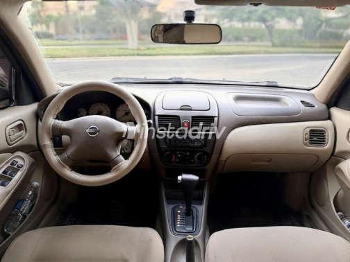 Nissan Sunny 2009 Gold Automatic Used for Sale in Pyramids Gardens - 4