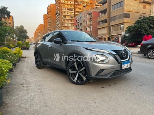 Nissan Juke 2021 Silver Automatic Used for Sale in Nasr city - 3