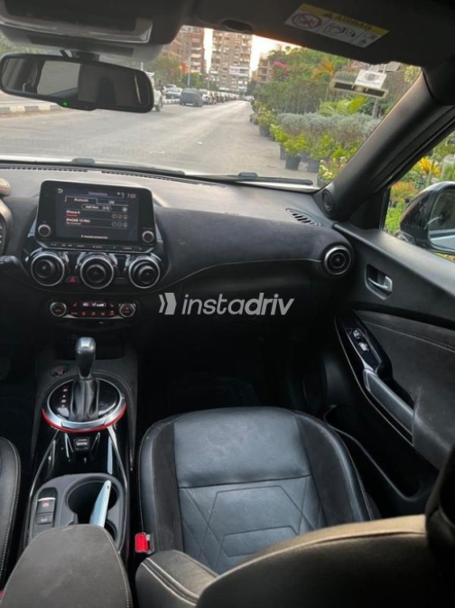 Nissan Juke 2021 Silver Automatic Used for Sale in Nasr city - 8