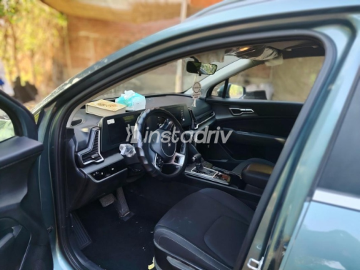 Kia Sportage 2024 Petroleum Automatic Used for Sale in Giza - 6