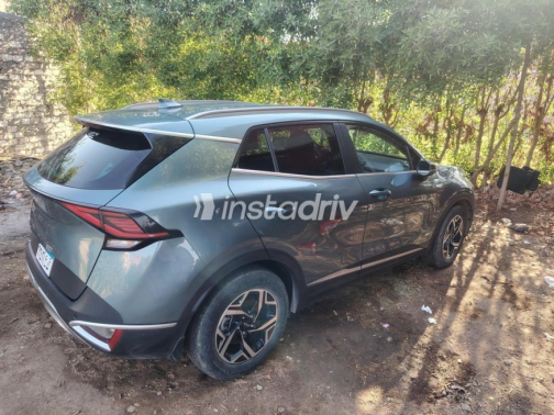 Kia Sportage 2024 Petroleum Automatic Used for Sale in Giza - 7