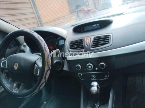 Renault Fluence 2011 Gray Automatic Used for Sale in Hadayeq El Zeitoun - 8