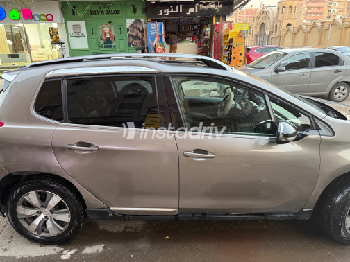 Peugeot 2008 2017 Gray Automatic Used for Sale in Greater Cairo ( Cairo + Giza) - 2