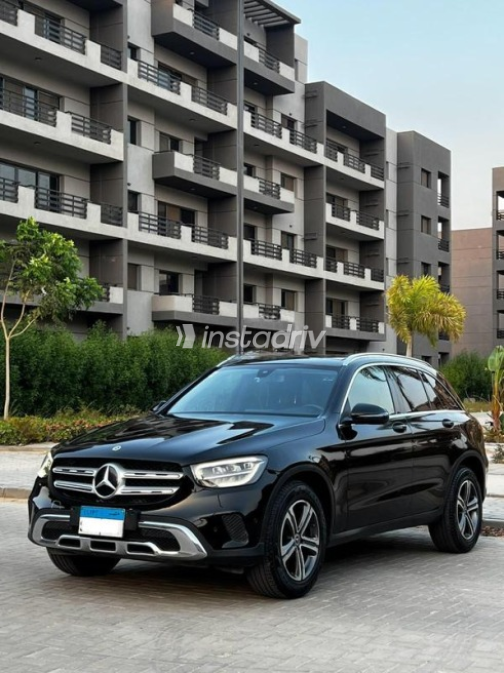 مرسيدس GLC 200 2022 أسود أوتوماتيك مستعملة للبيع في القاهرة - 1