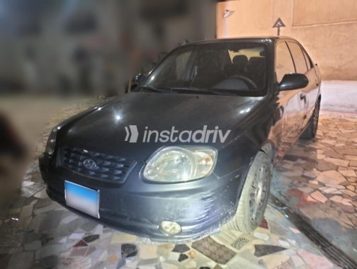 هيونداي فيرنا 2018 رمادي غامق أوتوماتيك مستعملة للبيع في العبور - 5