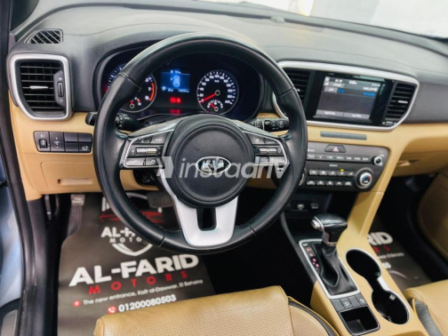 Kia Sportage 2020 White Automatic Used for Sale in Greater Cairo ( Cairo + Giza) - 9