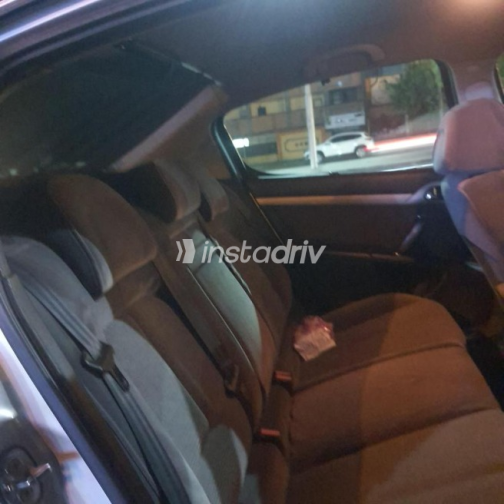 Peugeot 407 2008 Silver Manual Used for Sale in Cairo - 5