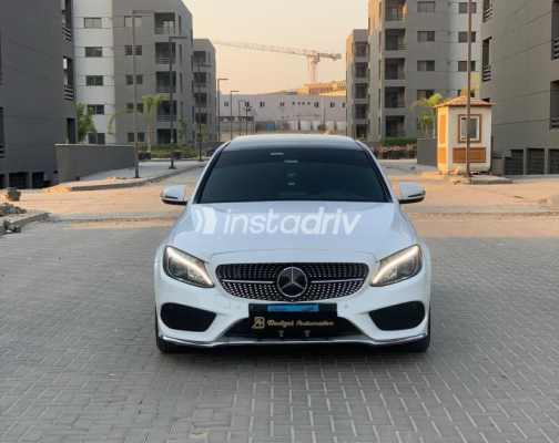 Mercedes C 180 2018 White Automatic Used for Sale in Cairo - 1
