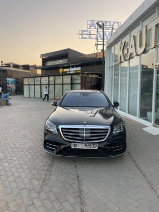 مرسيدس S 560 2019 أسود أوتوماتيك مستعملة للبيع في مدينة الشيخ زايد