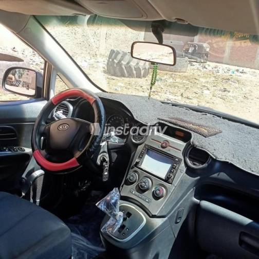 Kia Carens 2010 Dark Gray Automatic Used for Sale in Mansoura - 4