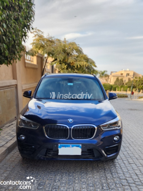 بي ام دبليو X1 2019 أزرق أوتوماتيك مستعملة للبيع في القاهرة الكبرى ( القاهرة - الجيزة) - 4