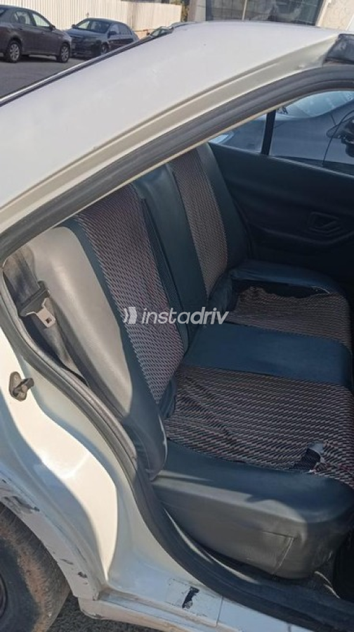 بيجو 405 2000 أبيض يدوي مستعملة للبيع في القاهرة - 6