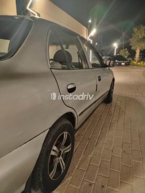 Hyundai Accent 2005 Silver Manual Used for Sale in Al Shorouk - 4