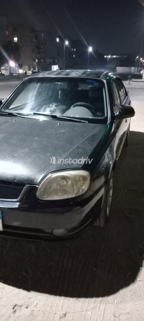 Hyundai Verna 2014 Black Manual Used for Sale in Greater Cairo ( Cairo + Giza) - 5