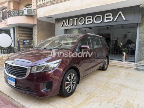 Kia Carnival 2016 Dark Red Automatic Used for Sale in Heliopolis - 1
