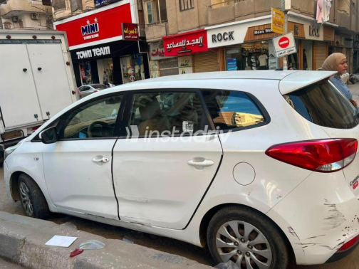 Kia Carens 2014 White Automatic Used for Sale in Mansoura - 7