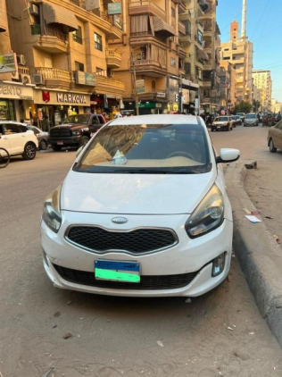 Kia Carens 2014 White Automatic Used for Sale in Mansoura
