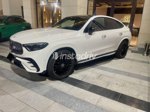 مرسيدس GLC 300 2024 أبيض أوتوماتيك مستعملة للبيع في مدينة الشيخ زايد - 3