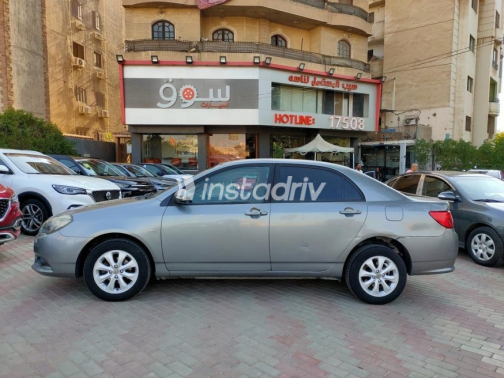 بى واى دى‬ F3 2018 رمادي أوتوماتيك مستعملة للبيع في المعادى - 2