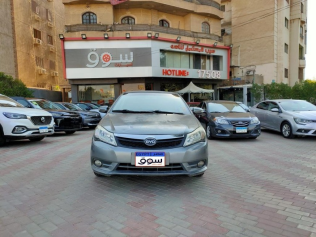 بى واى دى‬ F3 2018 رمادي أوتوماتيك مستعملة للبيع في المعادى