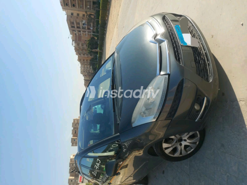 Citroën C4 Grand Picasso 2014 Dark Gray Automatic Used for Sale in Greater Cairo ( Cairo + Giza) - 10