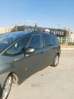 Citroën C4 Grand Picasso 2014 Dark Gray Automatic Used for Sale in Greater Cairo ( Cairo + Giza)